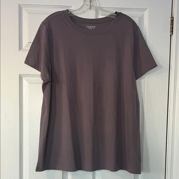 4/$20 Torrid Mauve Short Sleeve Top - Picture 1 of 3